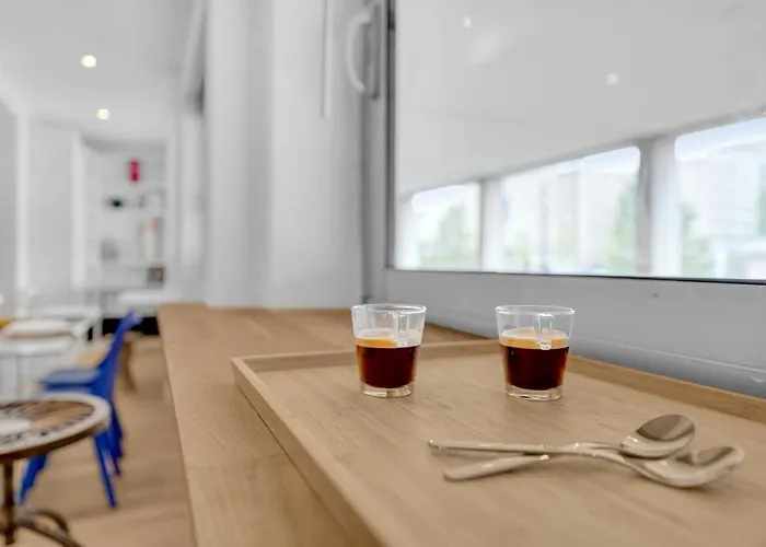 Le Sant Salvador - Pres Du Canal *