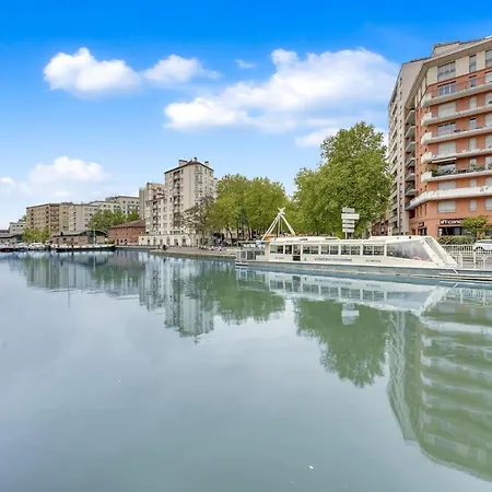 Le Sant Salvador - Pres Du Canal *